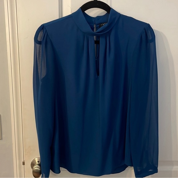 1.STATE Mock-neck Keyhole Top Medium/ Blue semi-sheer sleeves - Picture 4 of 8